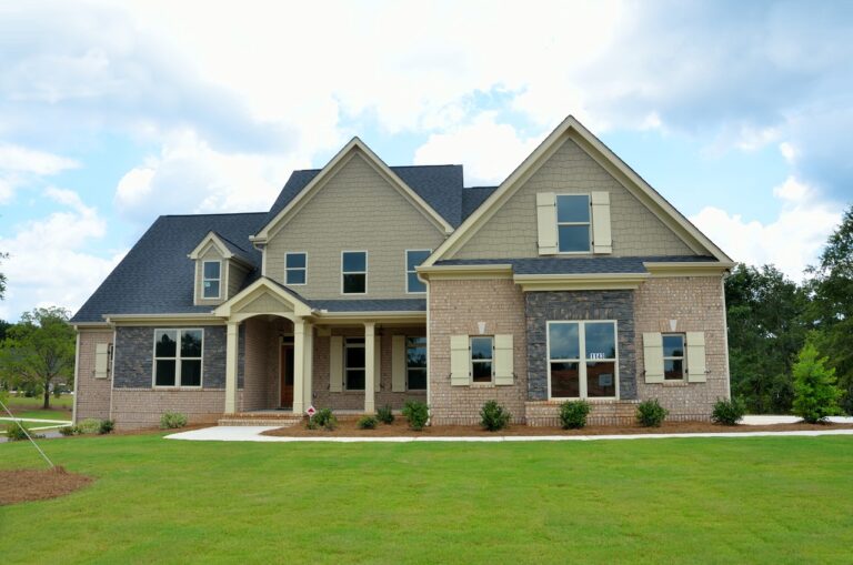 Resolving Disputes in Home Improvement within HOAs